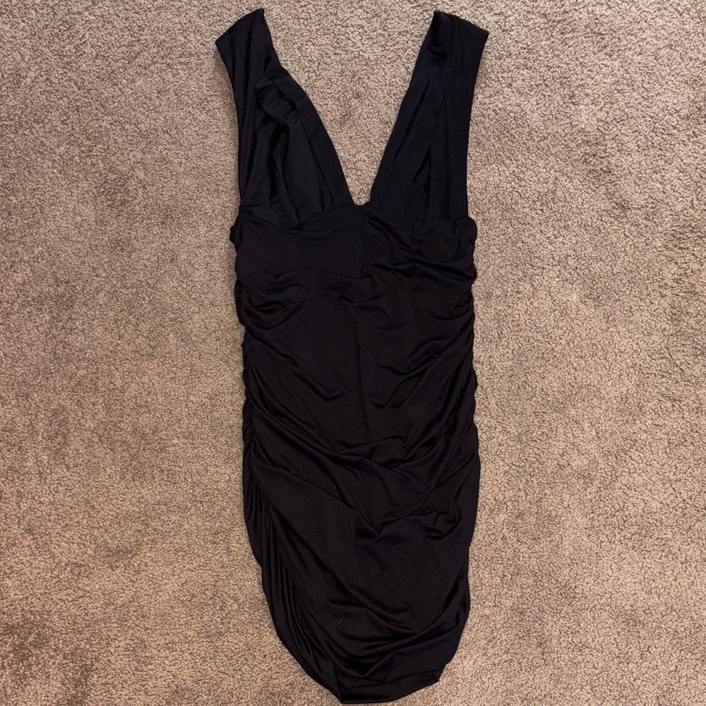 Elegant Black Sleeveless Dress